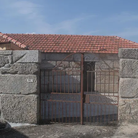בית הארחה Casas Da Travessoa *