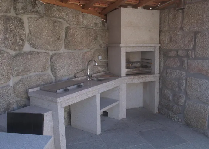 Casas Da Travessoa * Marco de Canaveses