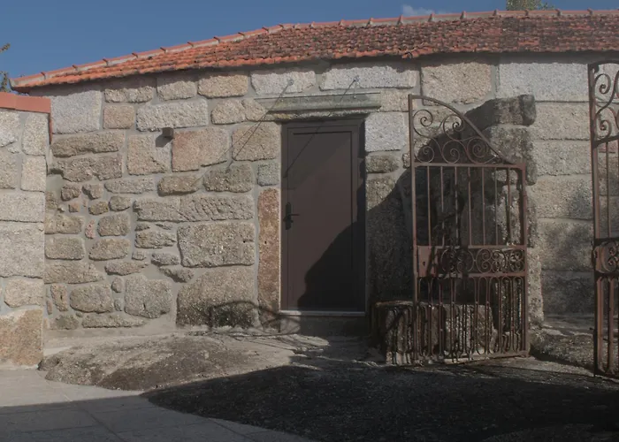 Casas Da Travessoa Pensión Marco de Canavezes